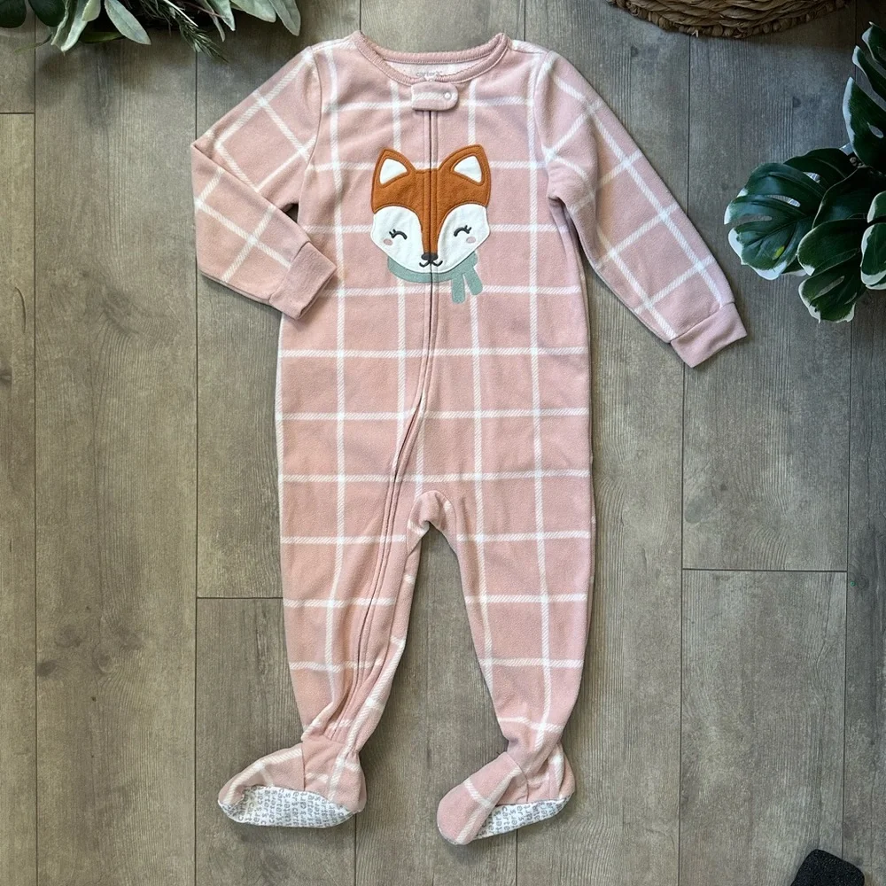 Carter’s 2T Girl Full Zip Footie Fox Pajamas Cozy toddler Excellent condition